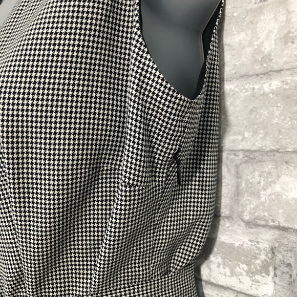 Massimo Dutti Sleeveless Belted houndstoot… - Picture 13 of 16